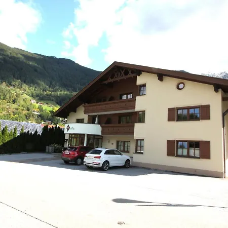 Apartman Stylish And Cozy At The Entrance To The Otztal *