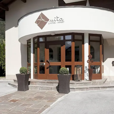 Stylish And Cozy At The Entrance To The Otztal Appartement