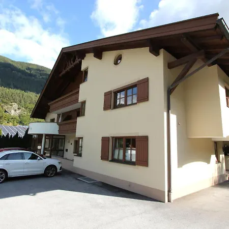 Stylish And Cozy At The Entrance To The Otztal Oetz